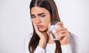 What-Happens-to-Your-Teeth-When-You-Drink-Cold-Water