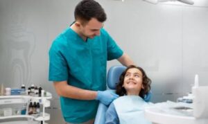 Dental Hygienist In FLOSS Dental of Houston Midtown TX