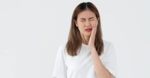 signs you need emergency dental care